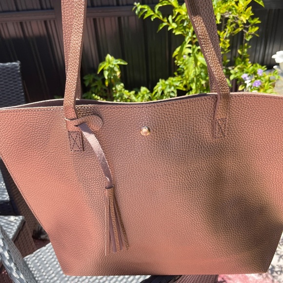 DREUBEA Soft Faux Leather Tote Tassel Shoulder Bag in Bronze main image 8
